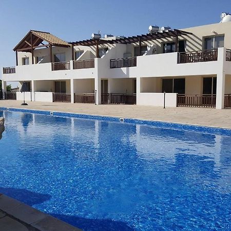 C5 Vanessa Poolside Apartment Пейя Экстерьер фото