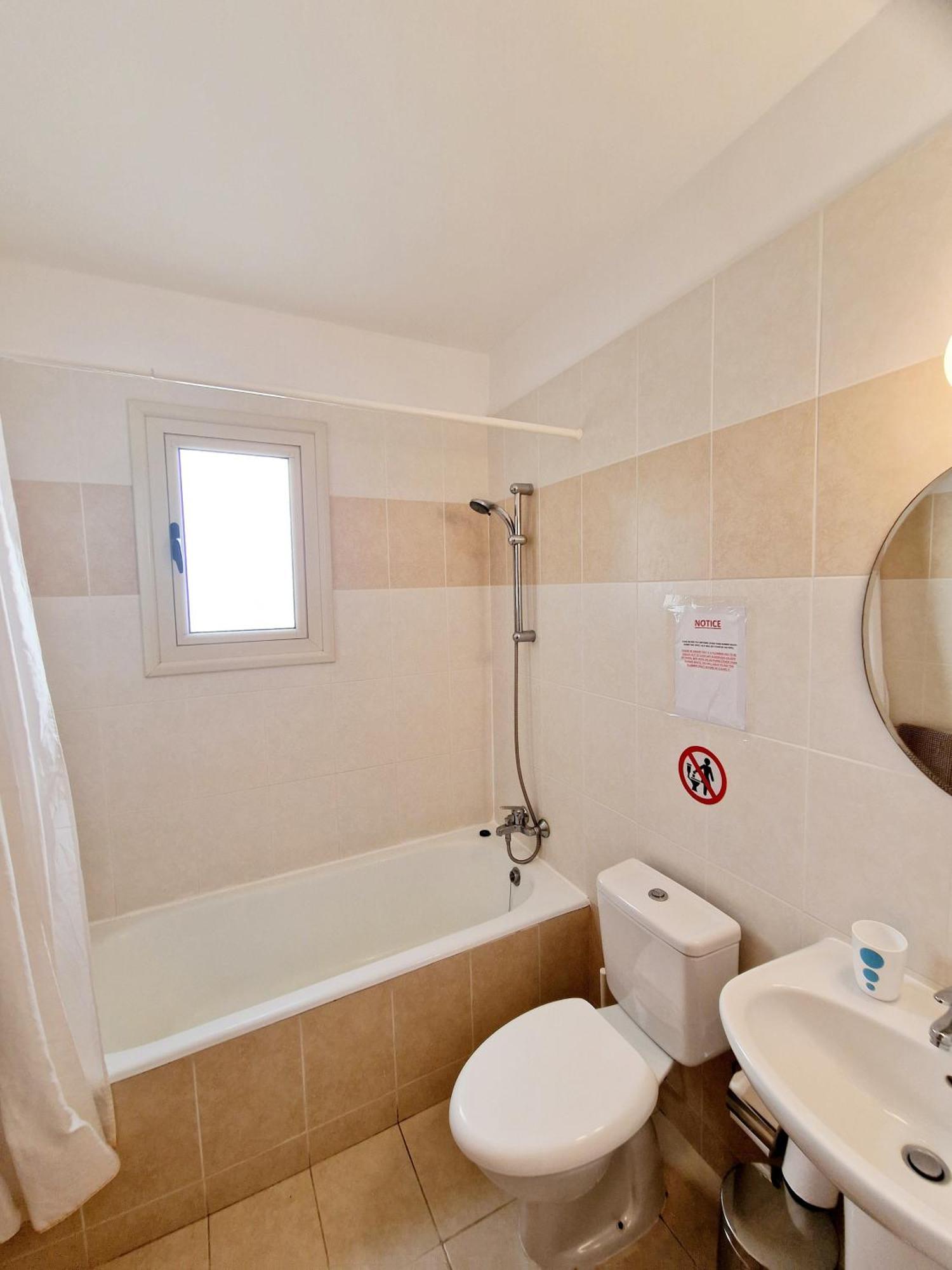 C5 Vanessa Poolside Apartment Пейя Экстерьер фото